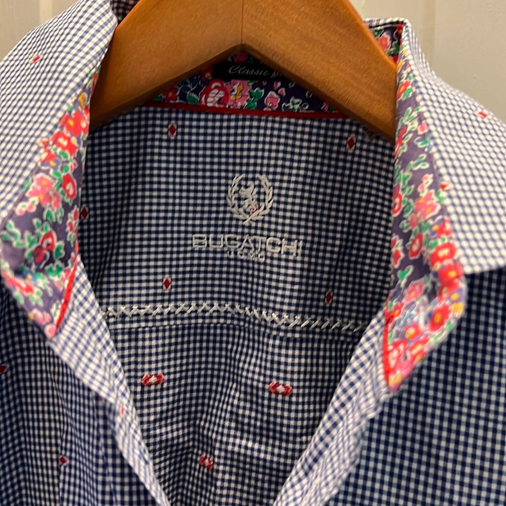 Men bugatchi great condition
